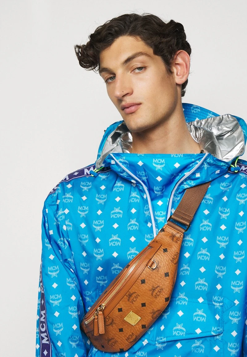 MCM FURSTEN VISETOS BELT BAG SMALL UNISEX - Gürteltasche - Cognac