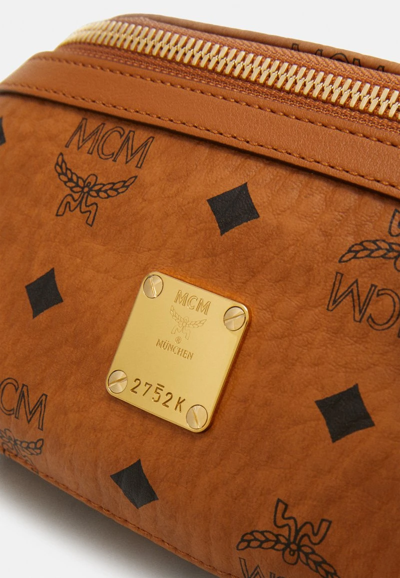 MCM FURSTEN VISETOS BELT BAG SMALL UNISEX - Gürteltasche - Cognac – Bild 6