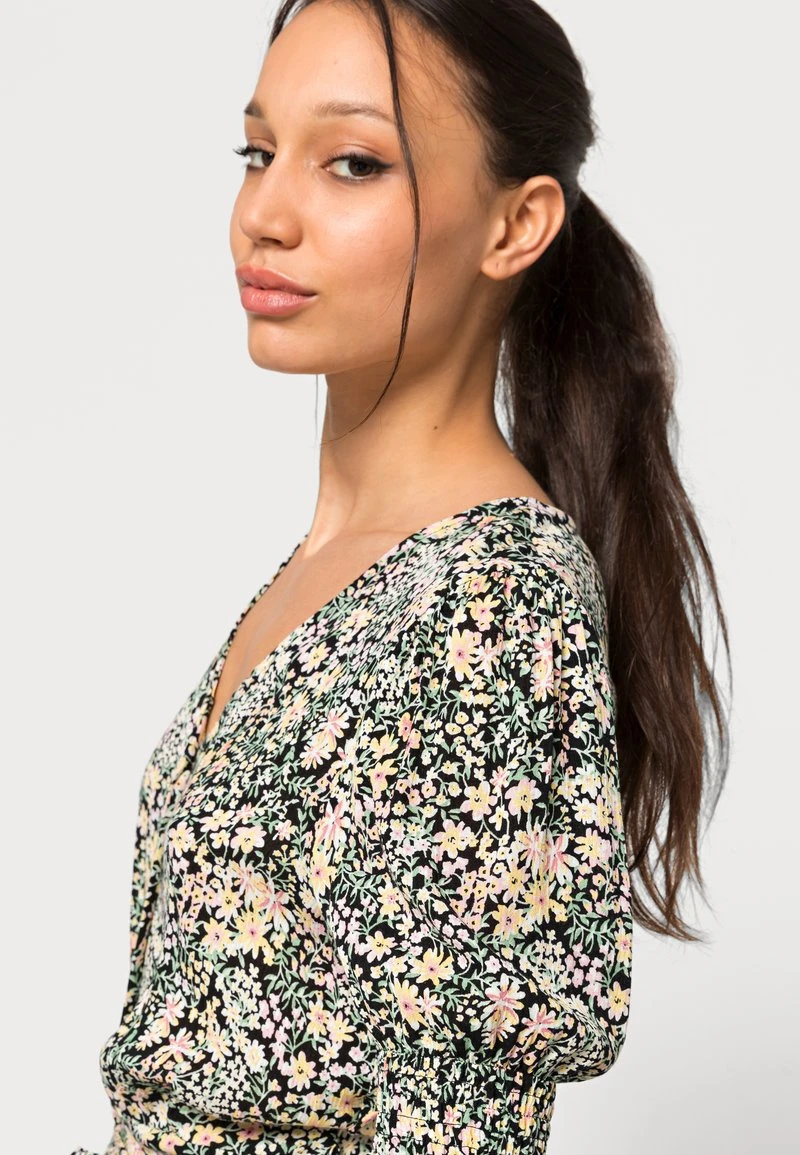 ONLY ONLFREDERIKKE V NECK BELT DRESS - Blusenkleid - Cloud Dancer/yellow Mix – Bild 5